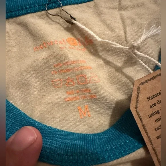 NATURAL LIFE Cream Tank Top with Teal Trim and Florida Graphic - Picture 2 of 2